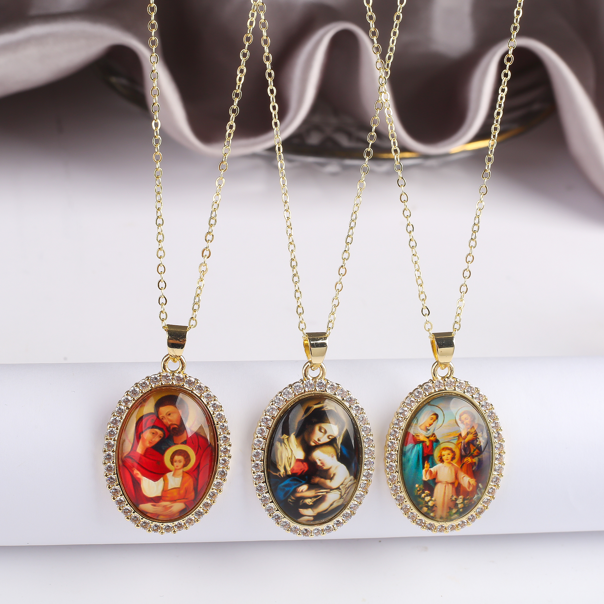 Men'S Accessories Jewelry Sale - Hot Sale Virgin Mary and Child