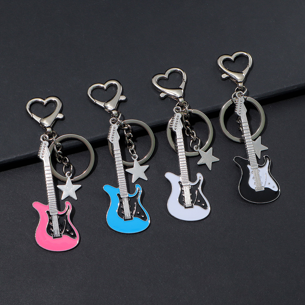 Guitar Love Heart Key Chain fo - Men Accessories All recension och pris