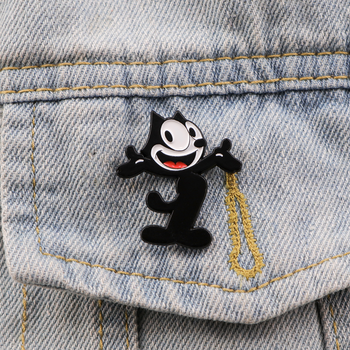 Cute Cartoon Animal Enamel Pin - Men Accessories Jewelry recension och pris