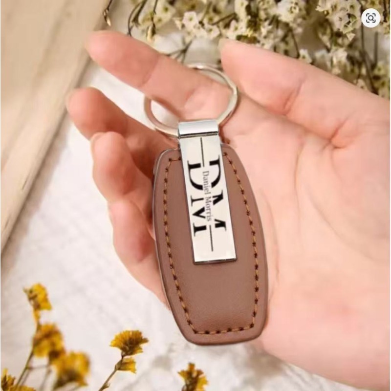 Personalized Leather Keychain  - Men Accessories All recension och pris